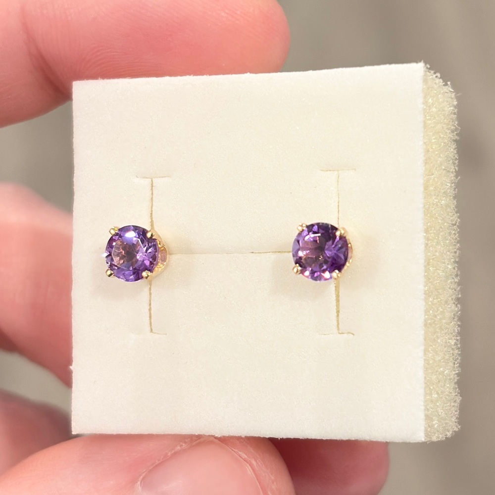 14K Amethyst Stud Earrings, Dainty Round Solitaire, Light Purple, Yellow Gold - Picture 11 of 13